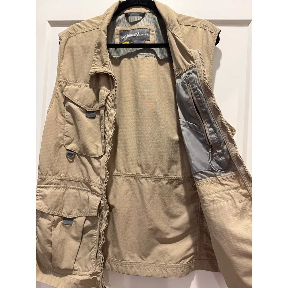 Eddie Bauer Travex Utility Fishing Vest Mens Large Khaki Travel Hiking Zip
